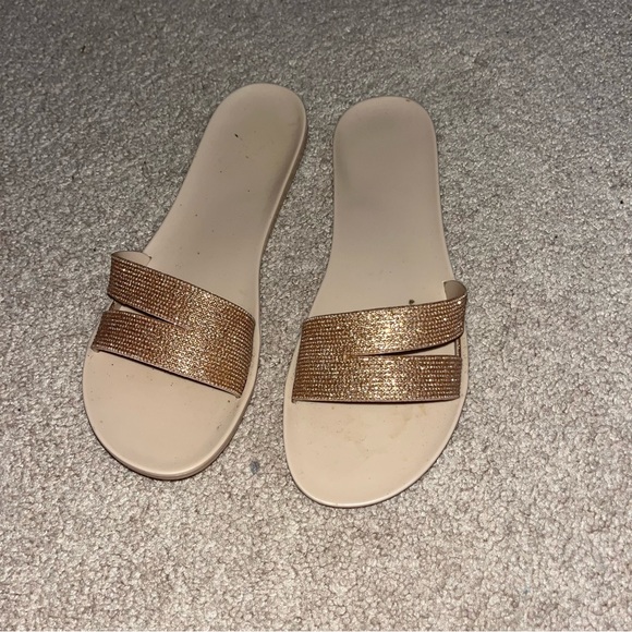 Badgley Mischka Shoes - Badgley Mischka Rose Gold Sparkly Sandals